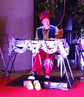 �A�N�A�X �n���E�B�� 2024 �n�����h�I���K�� �����������X �[���ւ̊��� �����t�@�b�V�����V���[ �����E�F�C ���܂ˊC�m�� �A�g���E��